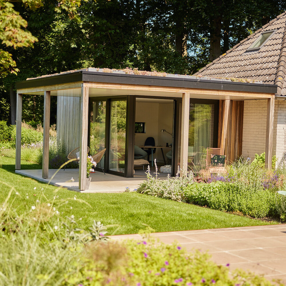 Van garage naar tuinkamer